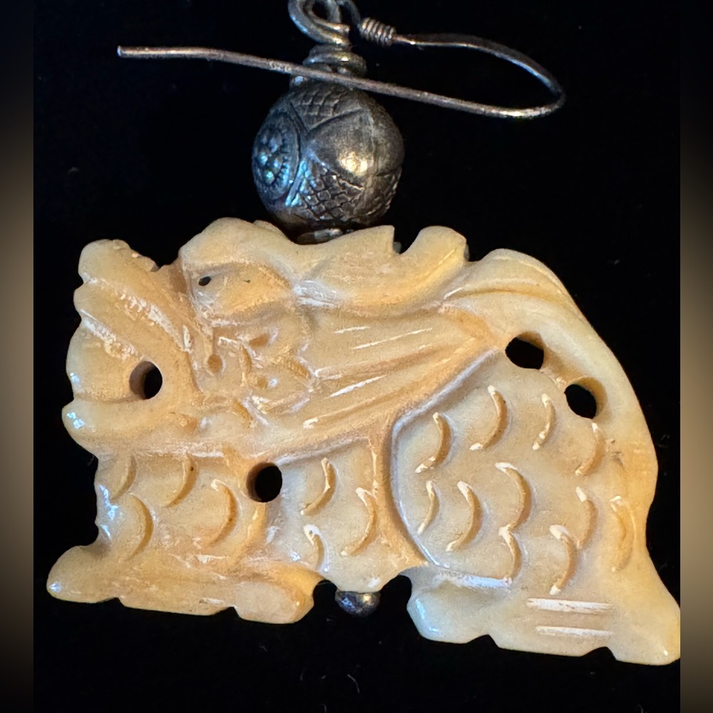 Vintage Hand-Carved Dragon Bracelet and Earrings - Picture 6 of 15